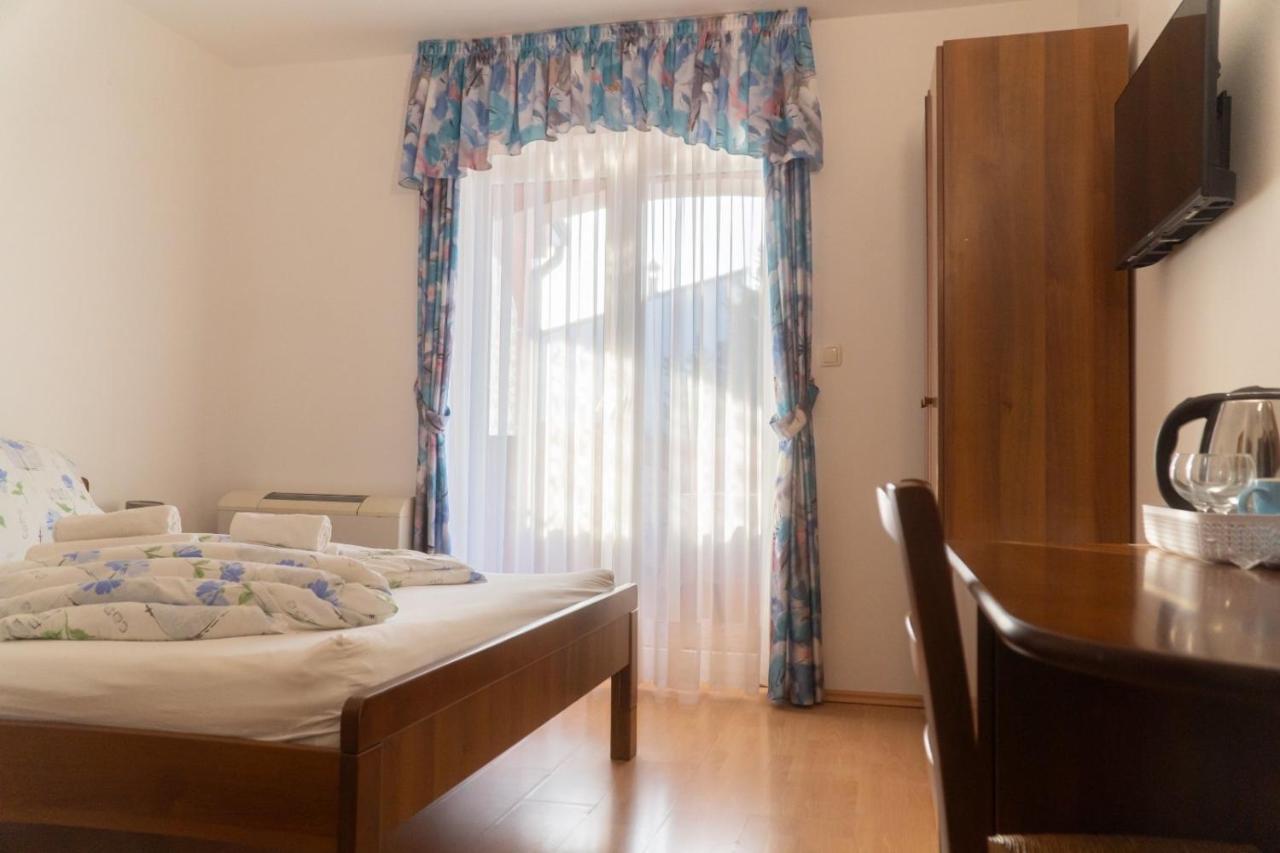 Villa Chiara Krnica Bagian luar foto